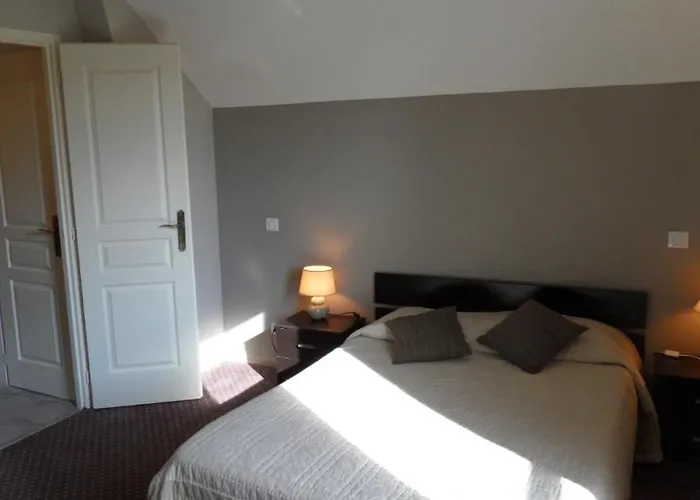 Le Fief Des Cordeliers Bed and breakfast 2*